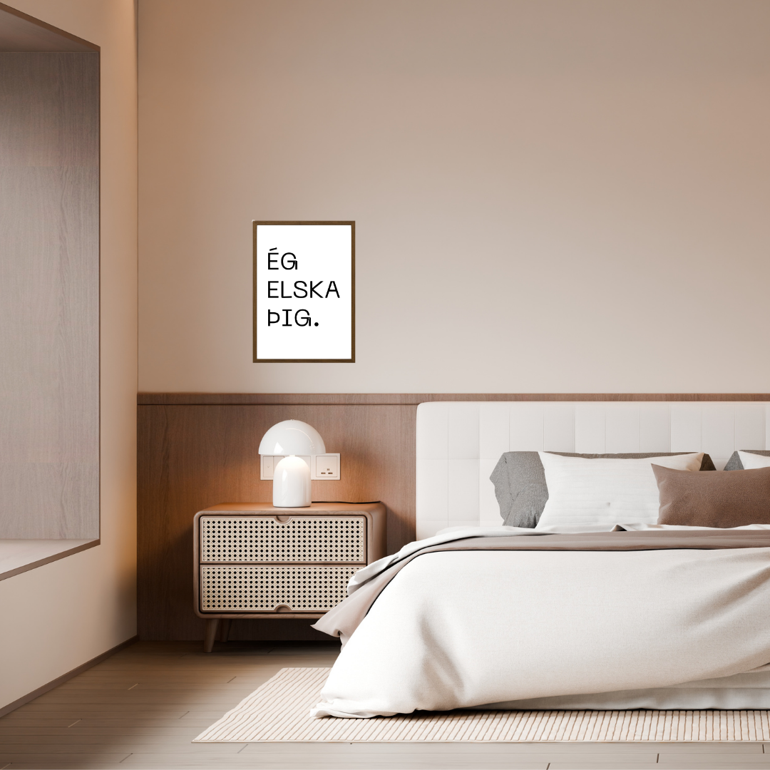 islenskt plakat með texta sem segir "ég elska þig"