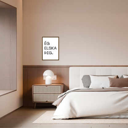 islenskt plakat með texta sem segir "ég elska þig"